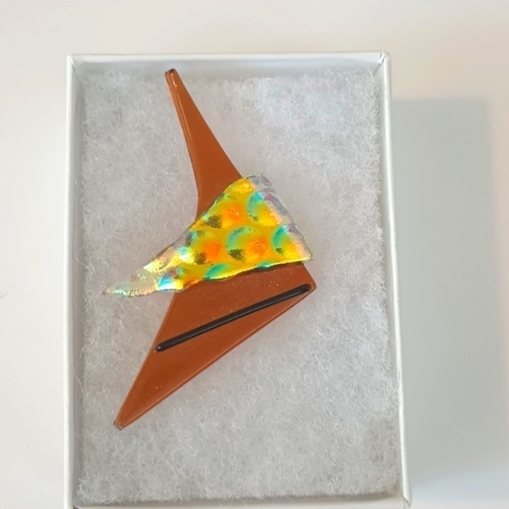 NWOT Artisan Handmade fused glass brooch pin
